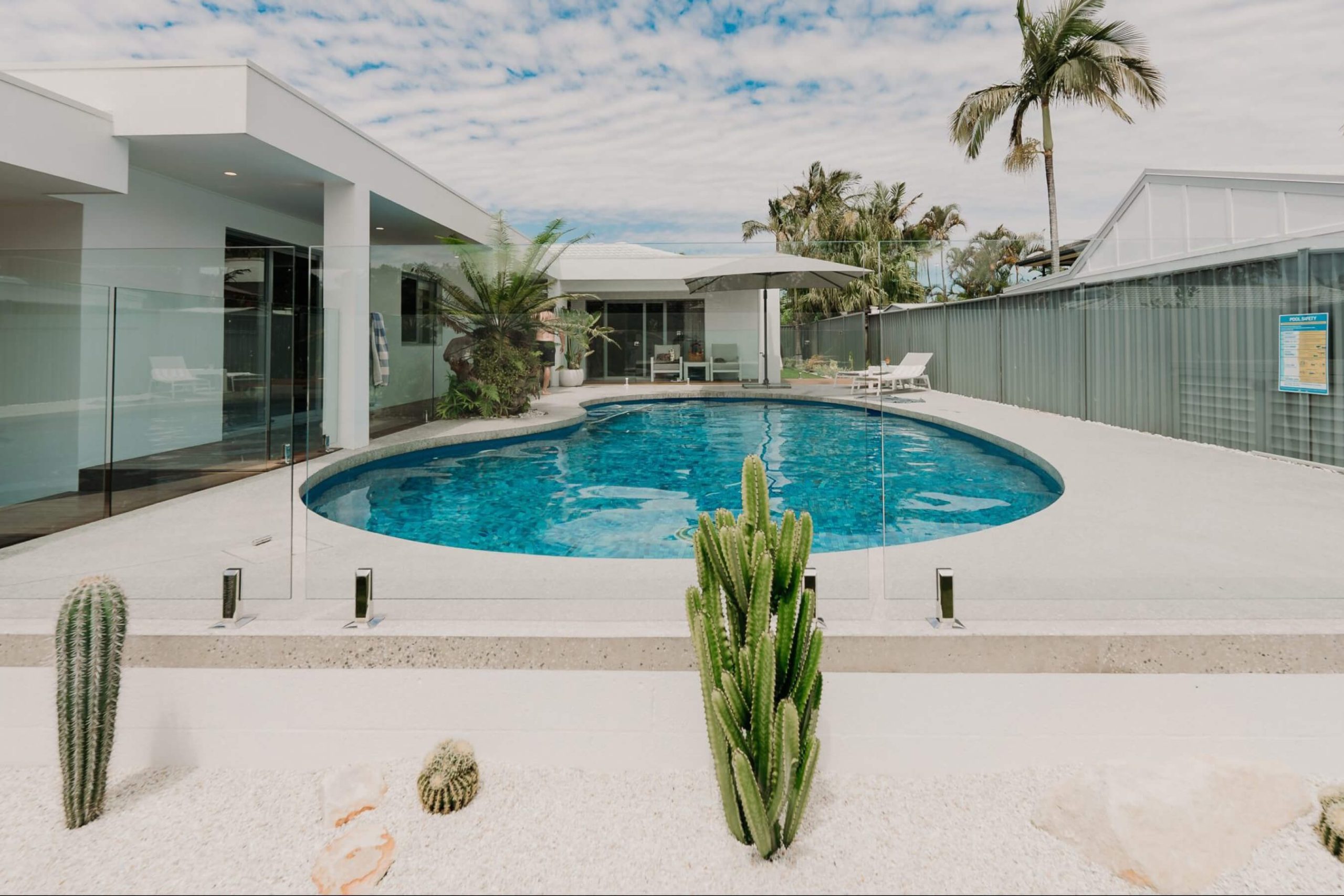Handling Last-Minute Cancellations for Holiday Rentals